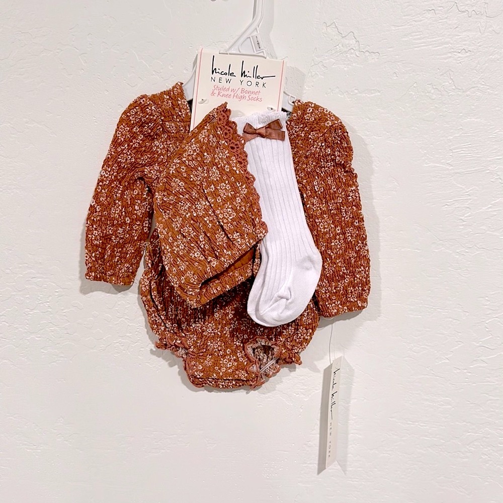 Nicole Miller Romper 3/6 Months